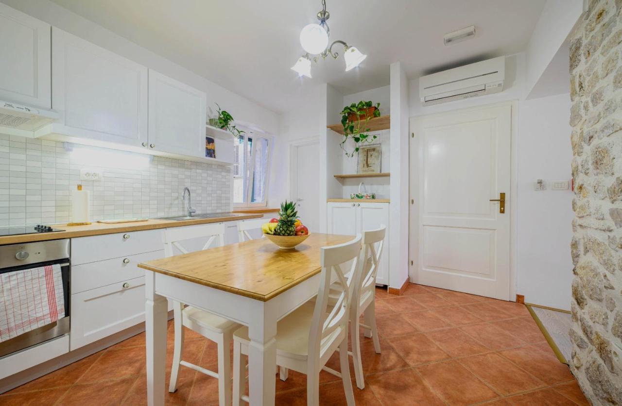 Apartments Festum Šibenik Eksteriør bilde