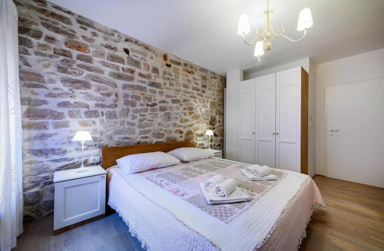 Apartments Festum Šibenik Eksteriør bilde